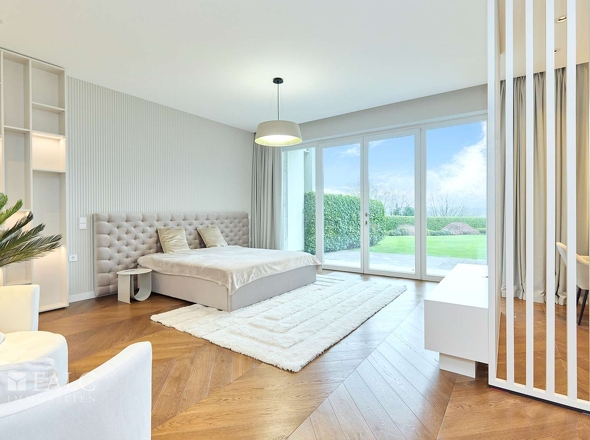 Geräumiges Schlafzimmer