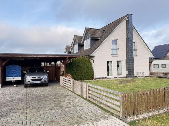 Auffahrt Doppelcarport