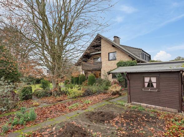 Südostansicht/Gartenhaus