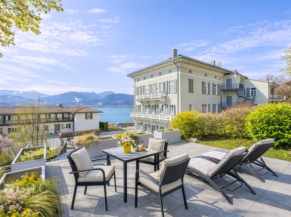 Terrasse mit Seeblick