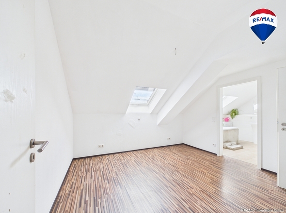 REMAX Immobilien DeLux Haus in Brotdorf zu verkaufen