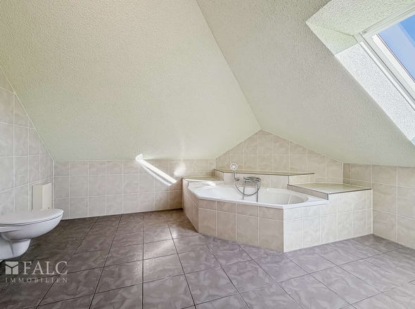 Badezimmer Dachgeschoss