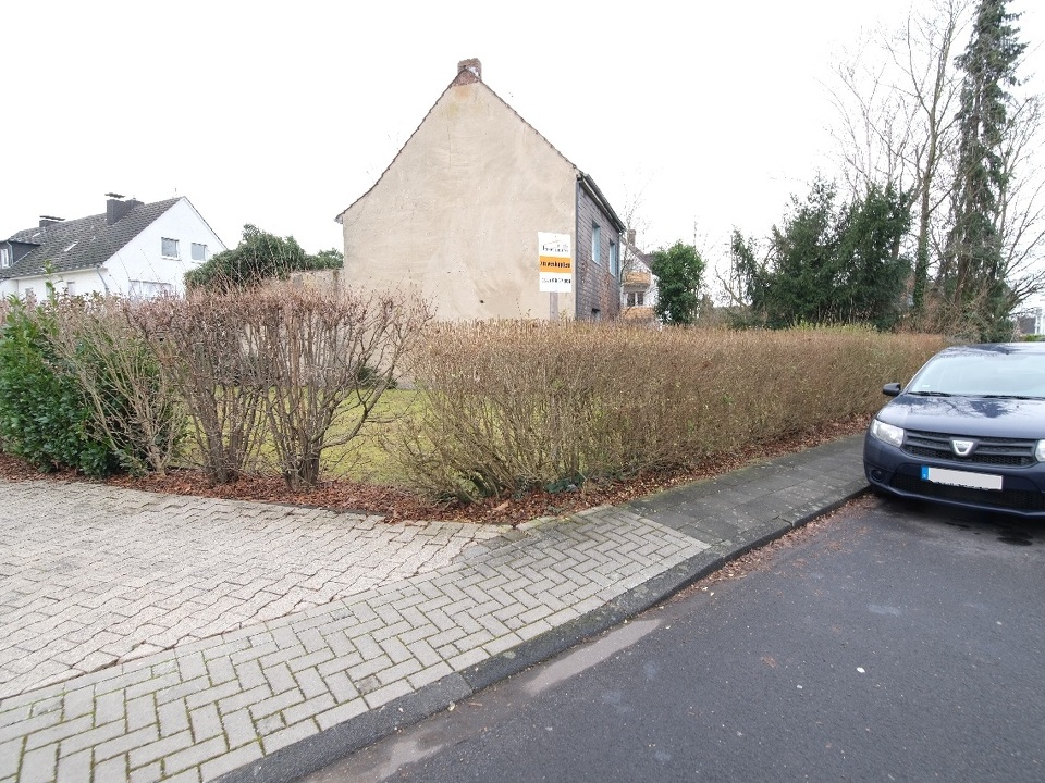 Einfahrtsweg mit Wegrecht