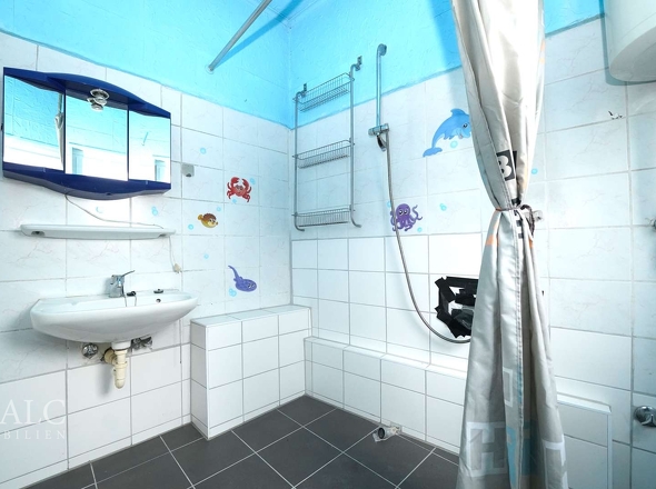 Badezimmer neu planbar (1. OG)