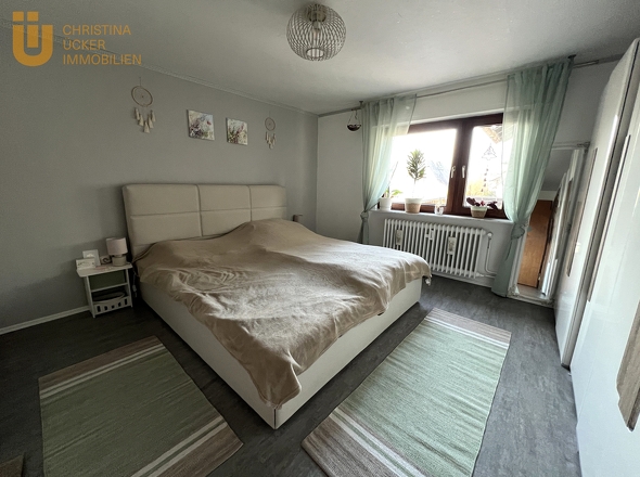 Schlafzimmer OG