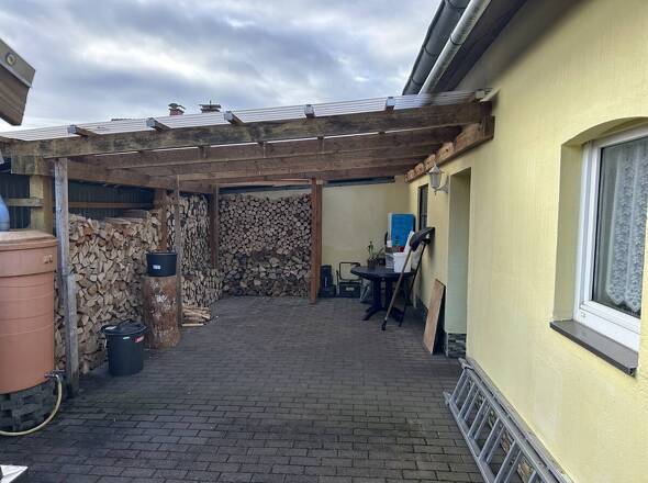 Freisitz und Werkstatt