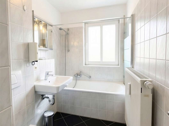 Badezimmer - (KI generiert)