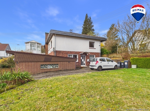 REMAX Immobilien DeLux Haus in Nohfelden / Türkismühle zu verkaufen