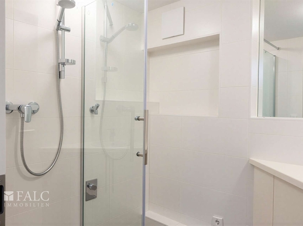 Badezimmer 2 - (KI bearbeitet)