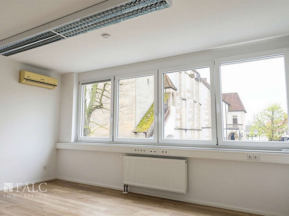 Wohnzimmer 3 - (KI bearbeitet)