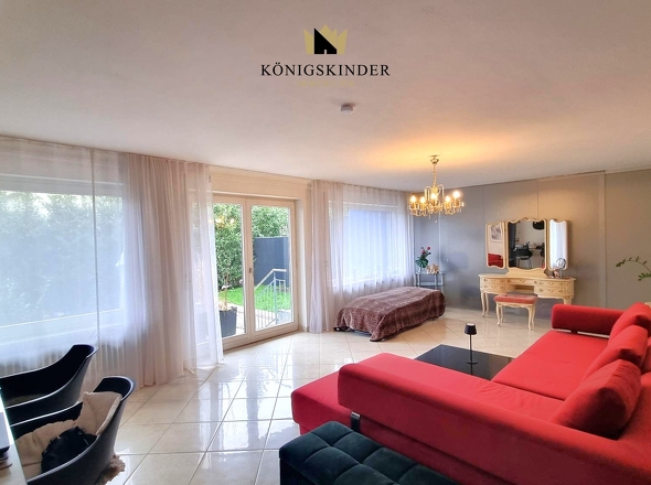 Wohnen Hauptwohnung mit Zugang zum Gartensitzplatz