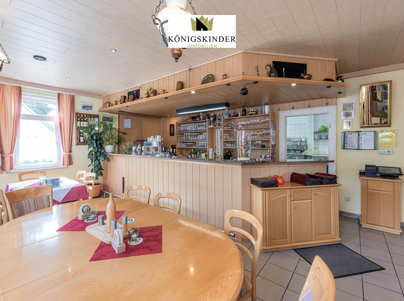 ...Thekenbereich mit Übergang...