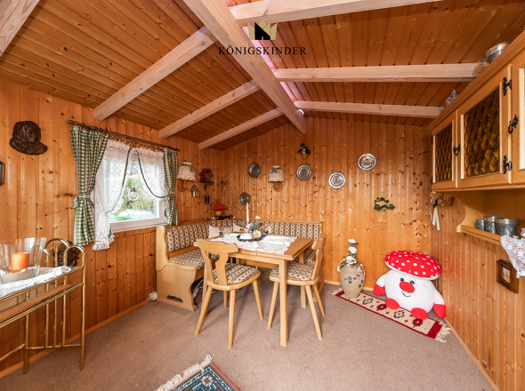 ...ein Gartenhaus rundet es noch ab......