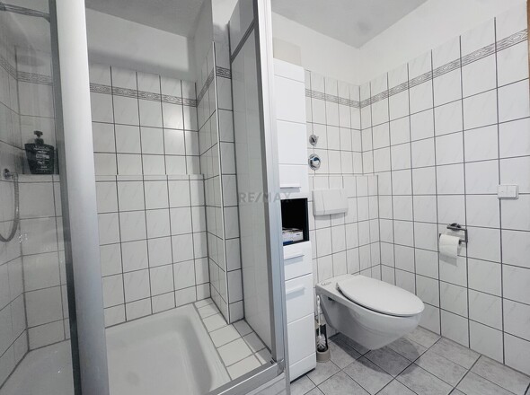 Dusche und WC