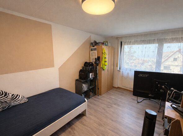 aufgeräumtes Schlafzimmer