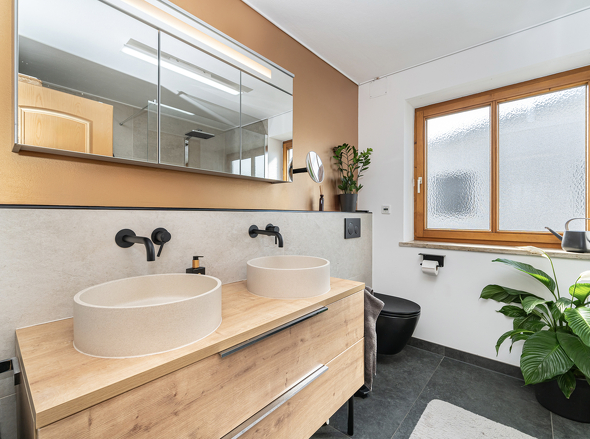 Badezimmer (OG)