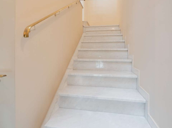 Treppe zum DG