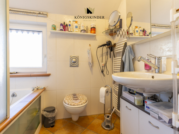 Badezimmer im OG