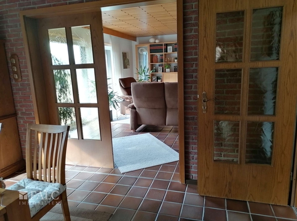  Blick zum Wohnzimmer