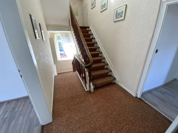 Treppe bis ins Dachgeschoss