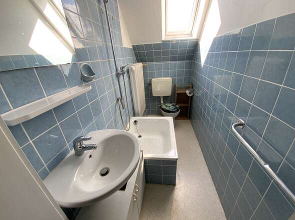Bad im Dachgeschoss