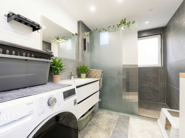 Badeoase (1. OG Whg 1)