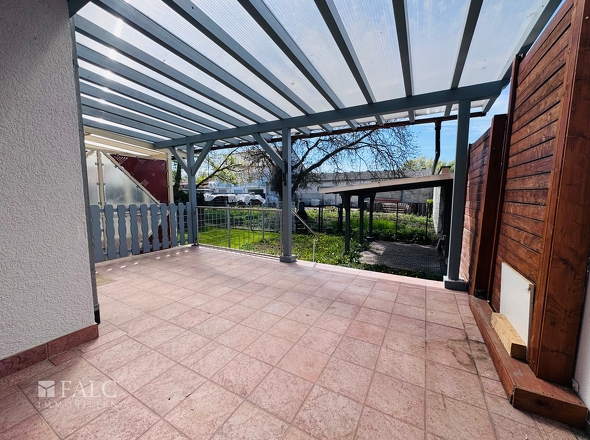 Überdachte Terrasse