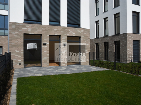 Eigenes Gartenstück mit Südterrasse