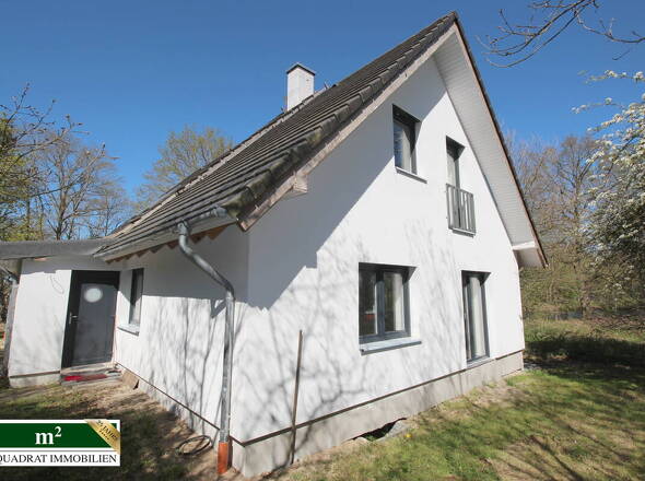 Eingangsbereich des nahezu fertiggestellten EFH