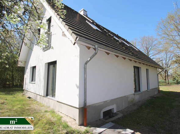 EFH mit vorbereitetem Stellplatz der Wärmepumpe