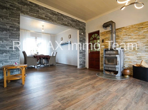 Wohn/- und Esszimmer