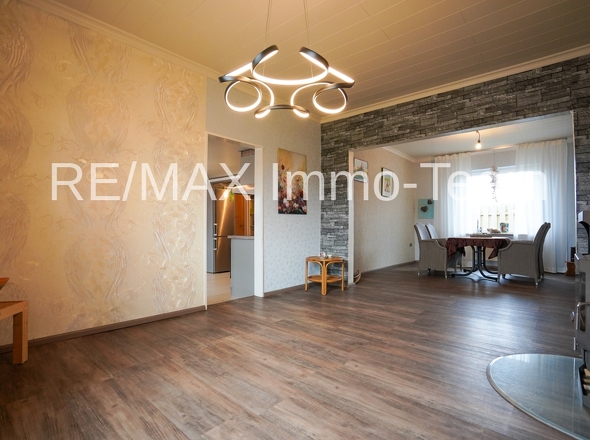 Wohn/- und Esszimmer