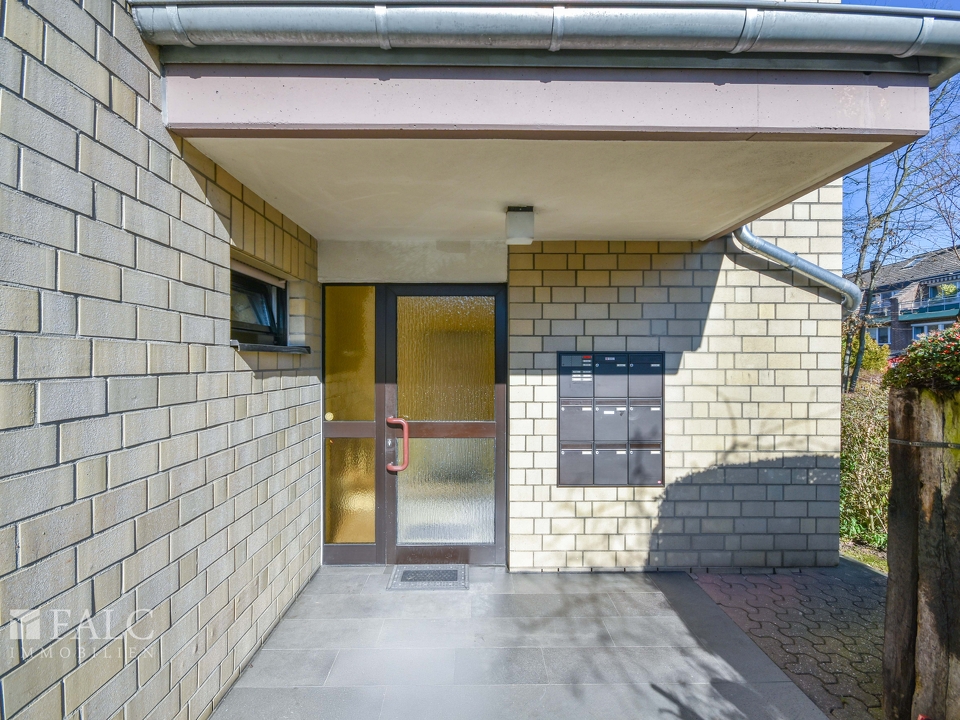 Gepflegter Eingangsbereich des Hauses