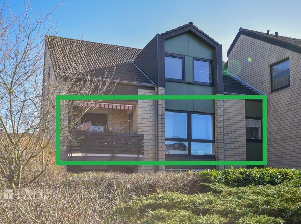 Außenansicht von Balkon und Wohnung
