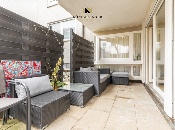 Terrasse mit Platz für entspannte Stunden im Freien