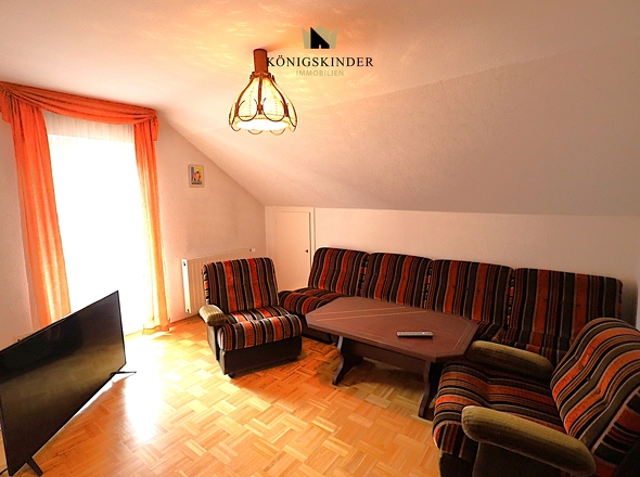 Das zweite Zimmer mit Balkonzugang