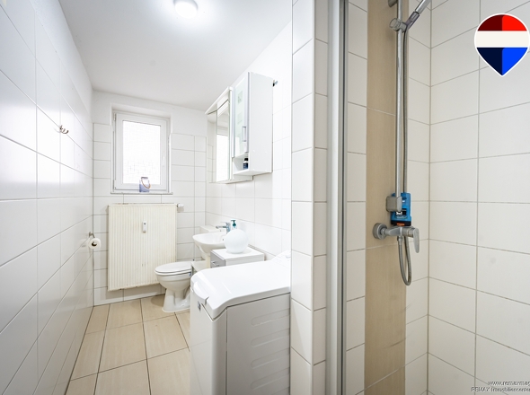 Tageslichtbad mit Dusche