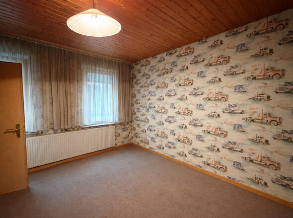 EG Schlafzimmer mit KI entpersonalisiert