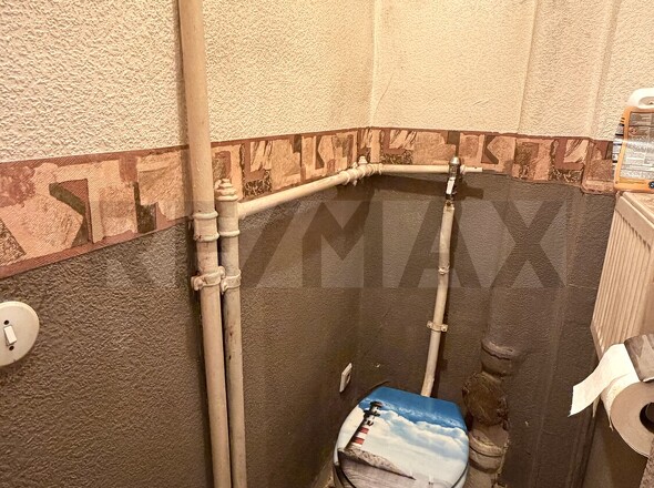 EG separates Toillete