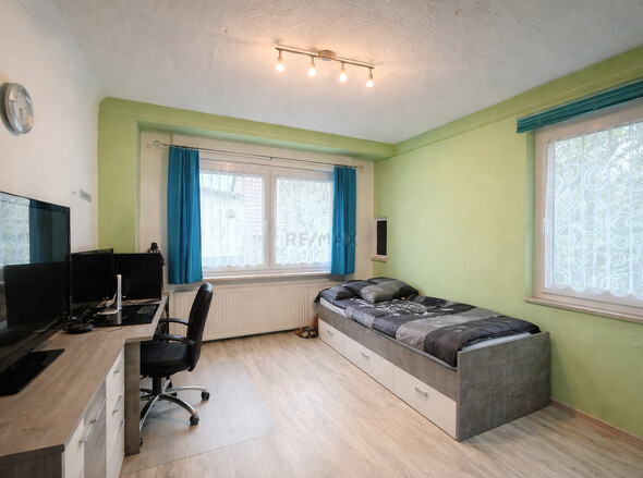 OG Kinderschlafzimmer mit KI entpersonalisiert