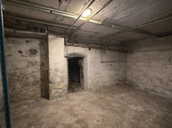 Keller mit KI aufgeräumt Zimmer 1