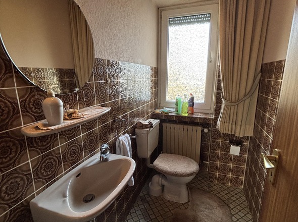 Gäste-WC im Anbau