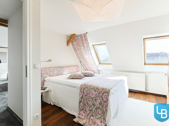 2. Schlafzimmer DG