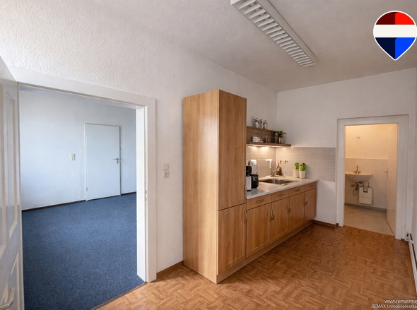 Küche - mit KI möbliert