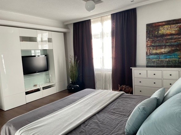 Schlafzimmer 1