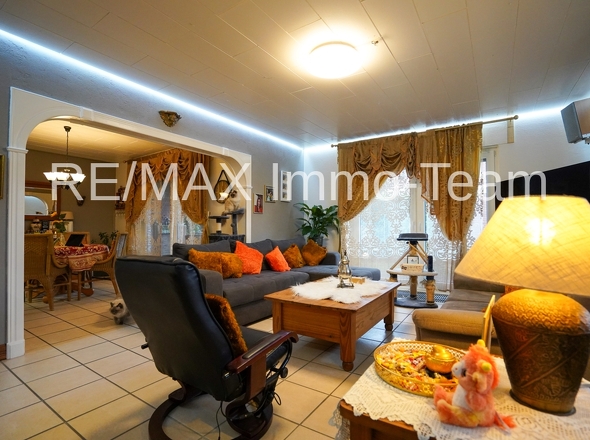 Wohn/- und Esszimmer