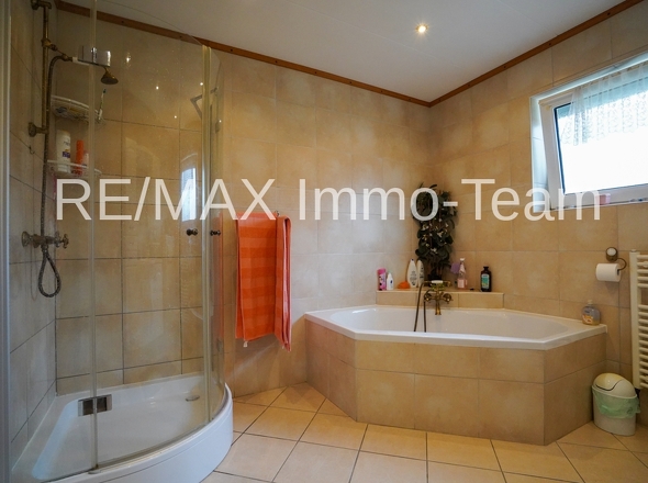 Badezimmer EG