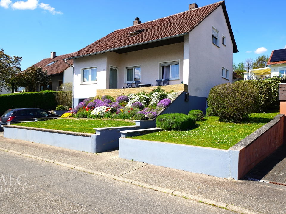 Tolles Ein-/2-Familienhaus