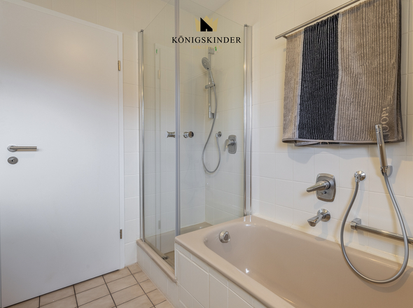 ...mit Dusche