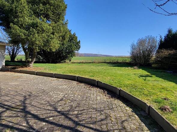 Garten mit freiem Blick